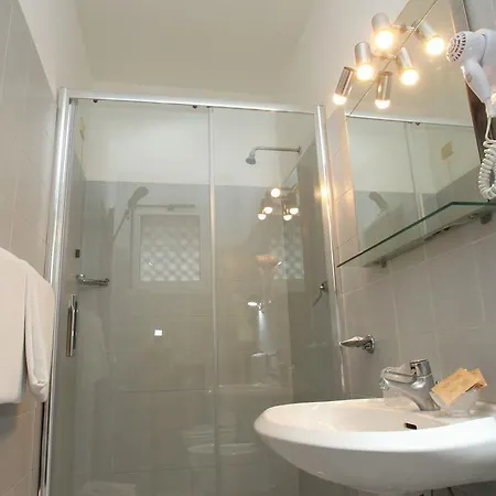 Hotel San Vitale 2*