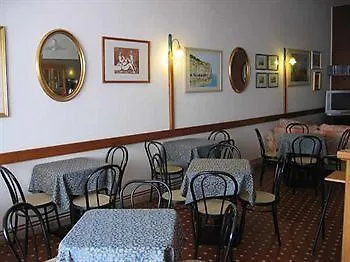 מלון San Vitale 2*